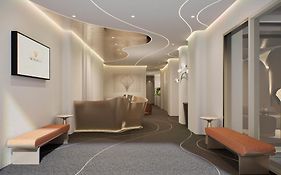 Metrolux City Contemporary Hotel